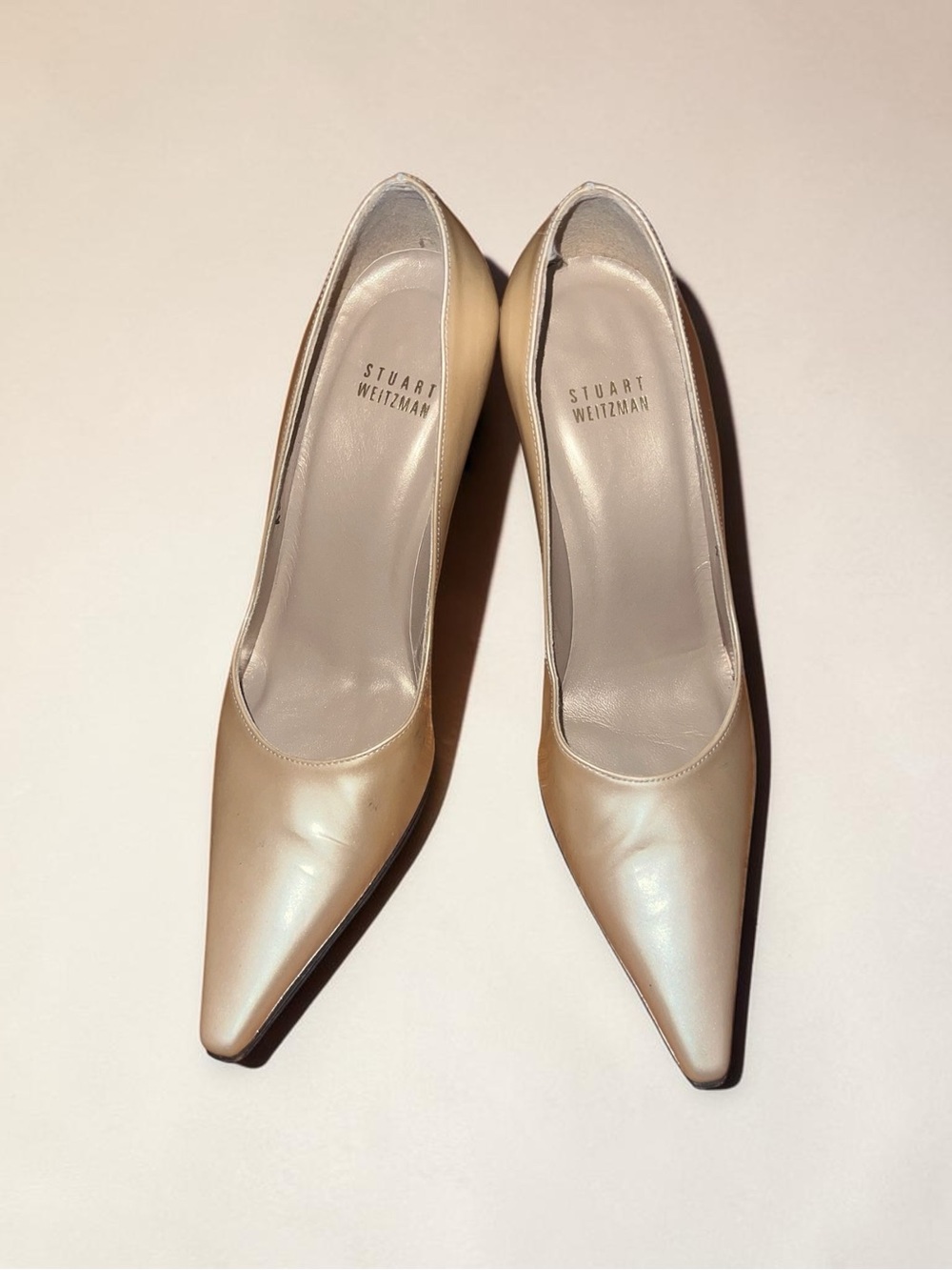 Stuart Weitzman Y2K Pointed Toe Pumps Pearl Nude Champagne Leather Heels 7 fit 6